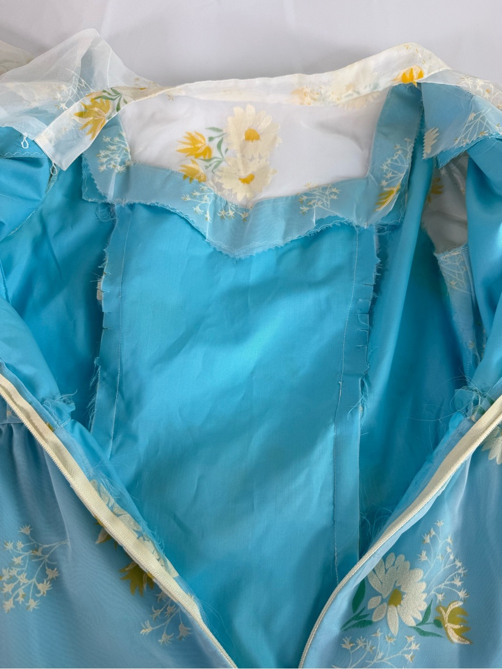 Vintage 60s Sky Blue Prairie Flocked Daisy Floral Ruffled Maxi Dress SMALL EUC - Picture 13 of 16